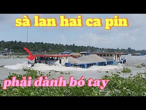 Sà lan hai ca pin quá liều lĩnh nước chảy như điên mà dám vào cống