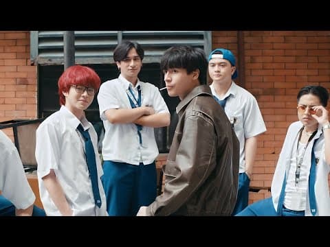 بنت كيوته بتروح مدرسه جديده وبيتنمروا عليها بس الصدمه اشهر طالب بيدافع عنها وبيقع في حبها ملخص مسلسل