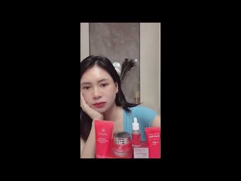 Pretty Girl Livestream Selling Skincare Products