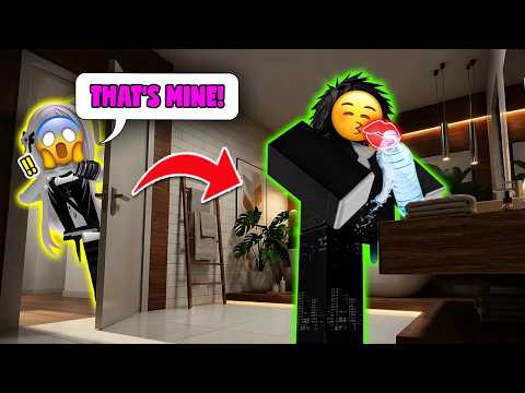 🔥 I Froze When He Drank From My Bottle... Then Made My Heart Skip A Beat 😱 TTS Roblox Story